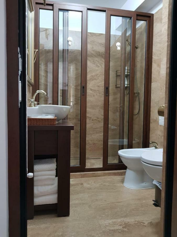 Apartament 2 Camere Ultracentral Râmnicu Vâlcea Extérieur photo