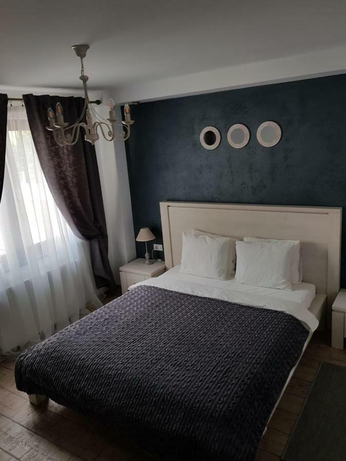 Apartament 2 Camere Ultracentral Râmnicu Vâlcea Extérieur photo