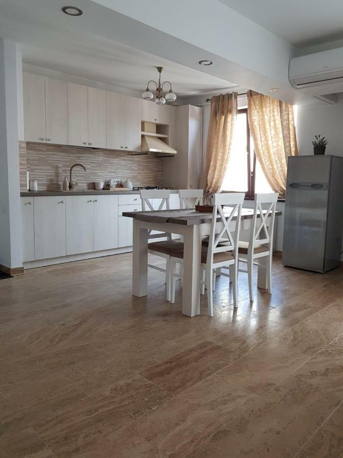 Apartament 2 Camere Ultracentral Râmnicu Vâlcea Extérieur photo