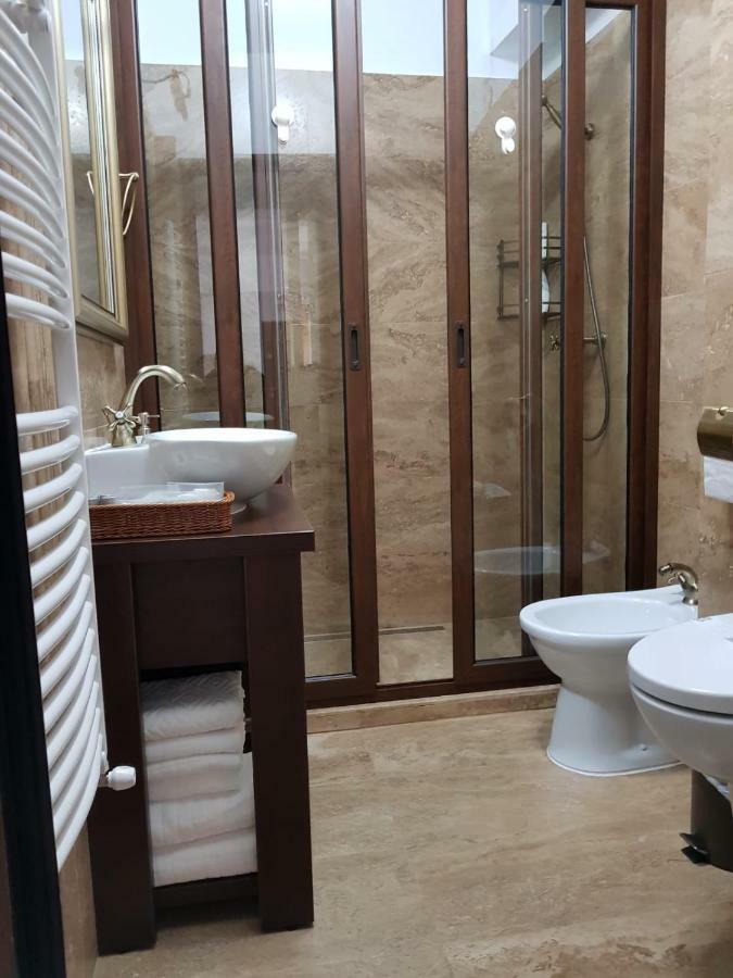 Apartament 2 Camere Ultracentral Râmnicu Vâlcea Extérieur photo
